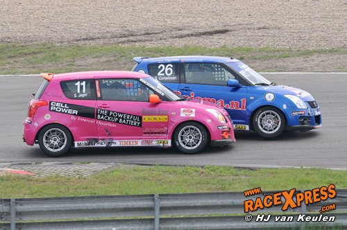 Cornelissen werd uit de tweede race geduwd tijdens het jubileumweekend